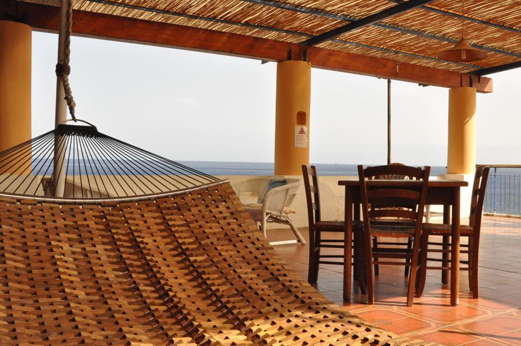 Albergo Seaside Leni Exterior photo