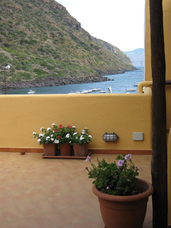 Albergo Seaside Leni Exterior photo