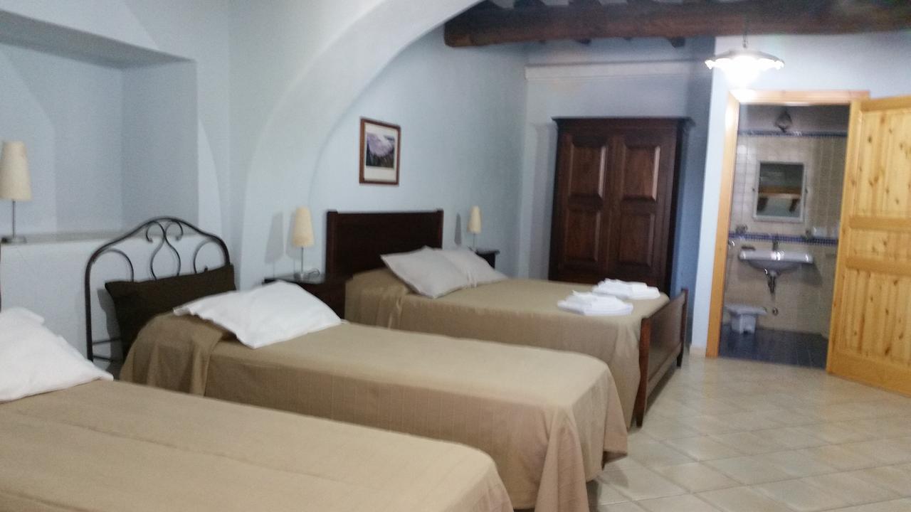 Albergo Seaside Leni Exterior photo