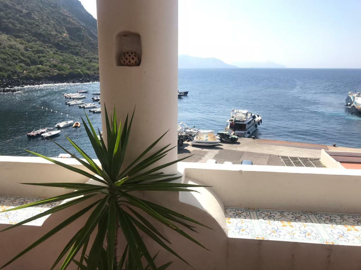 Albergo Seaside Leni Exterior photo